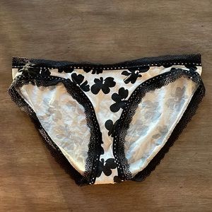 Auden Size Small Black and White Flower Printed Lacey Underwear Panties